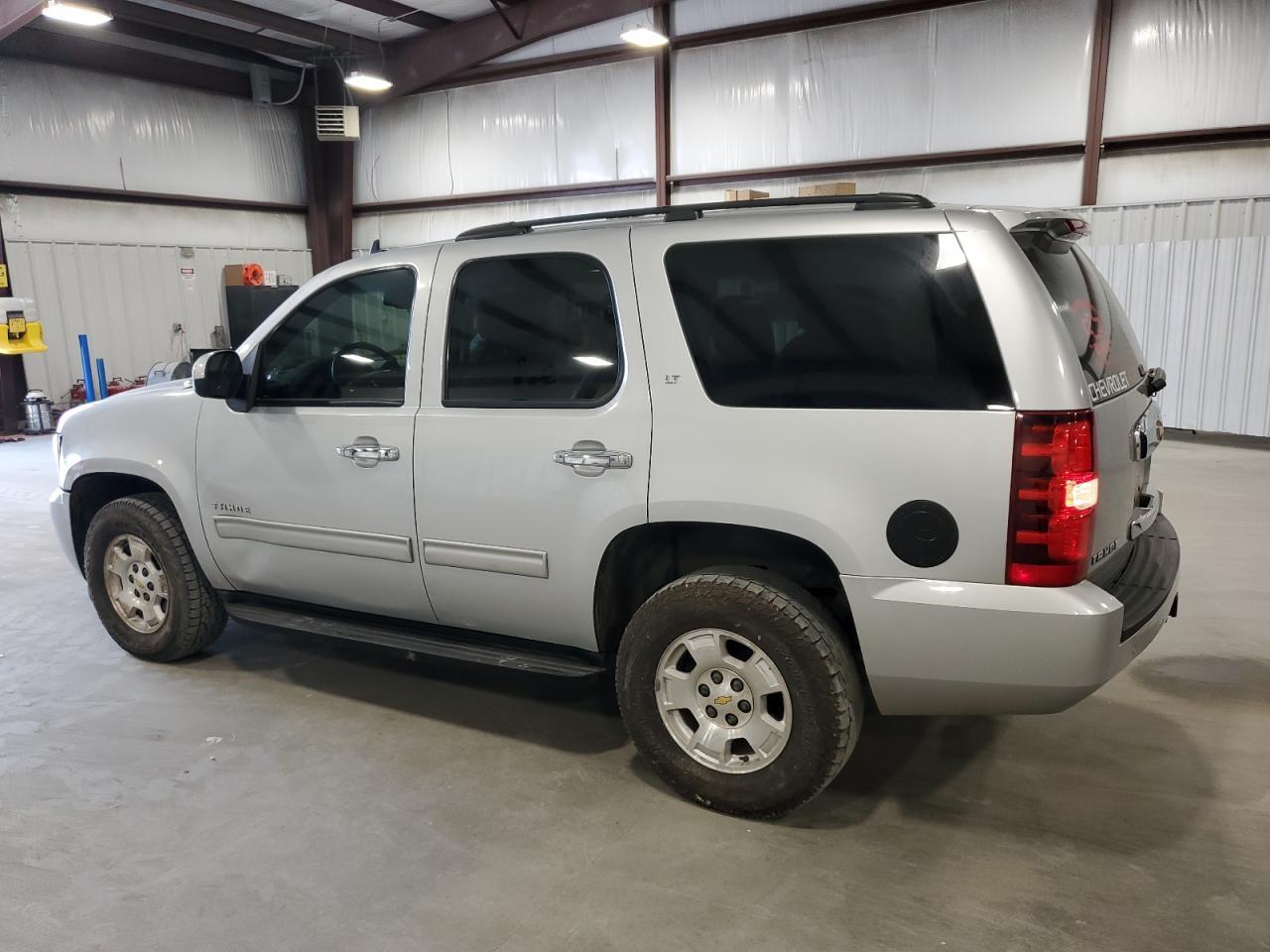 2011 CHEVROLET TAHOE K150 - Фото 2