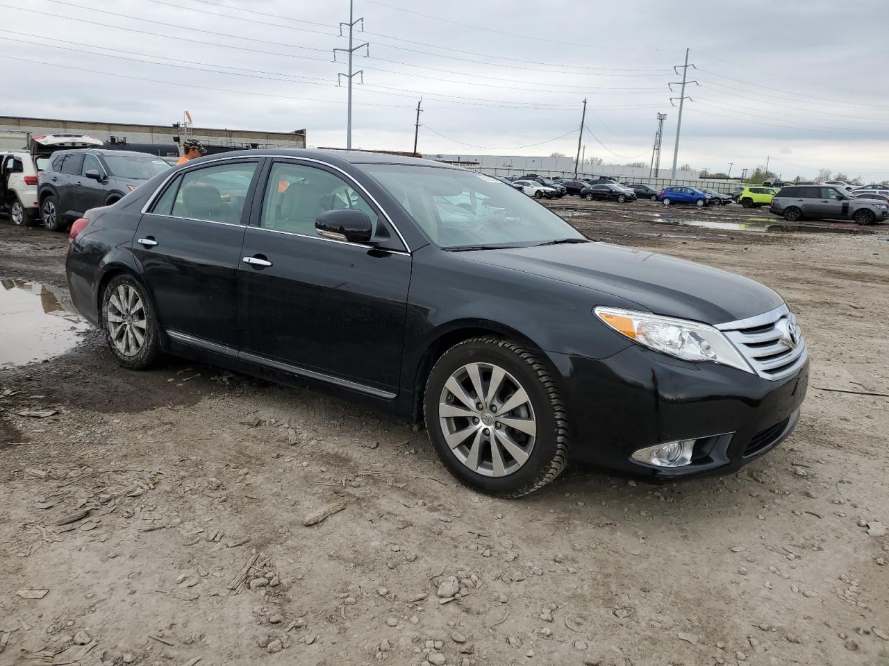 2011 TOYOTA AVALON BAS - Image 4