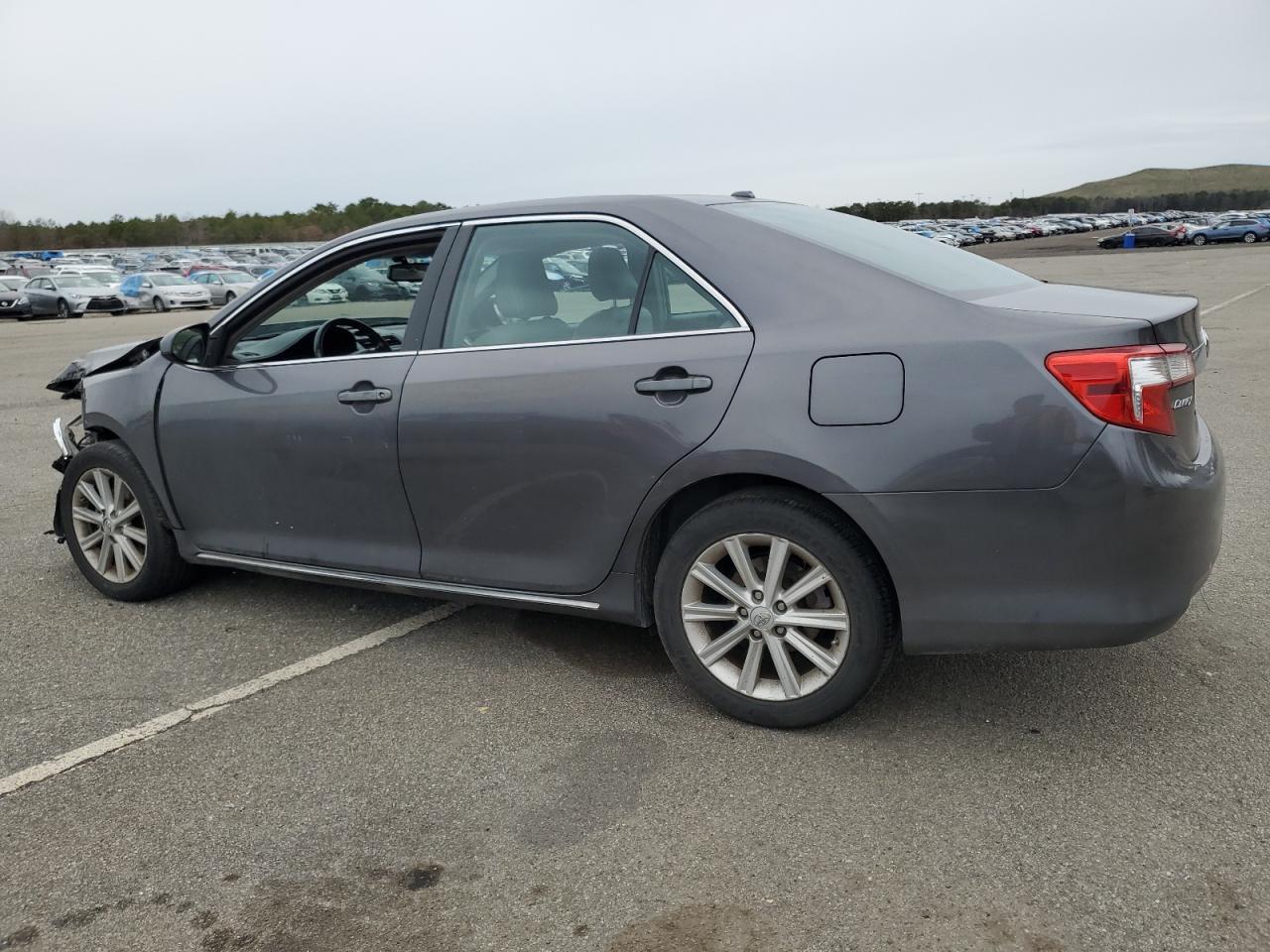 2014 TOYOTA CAMRY L - Image 2