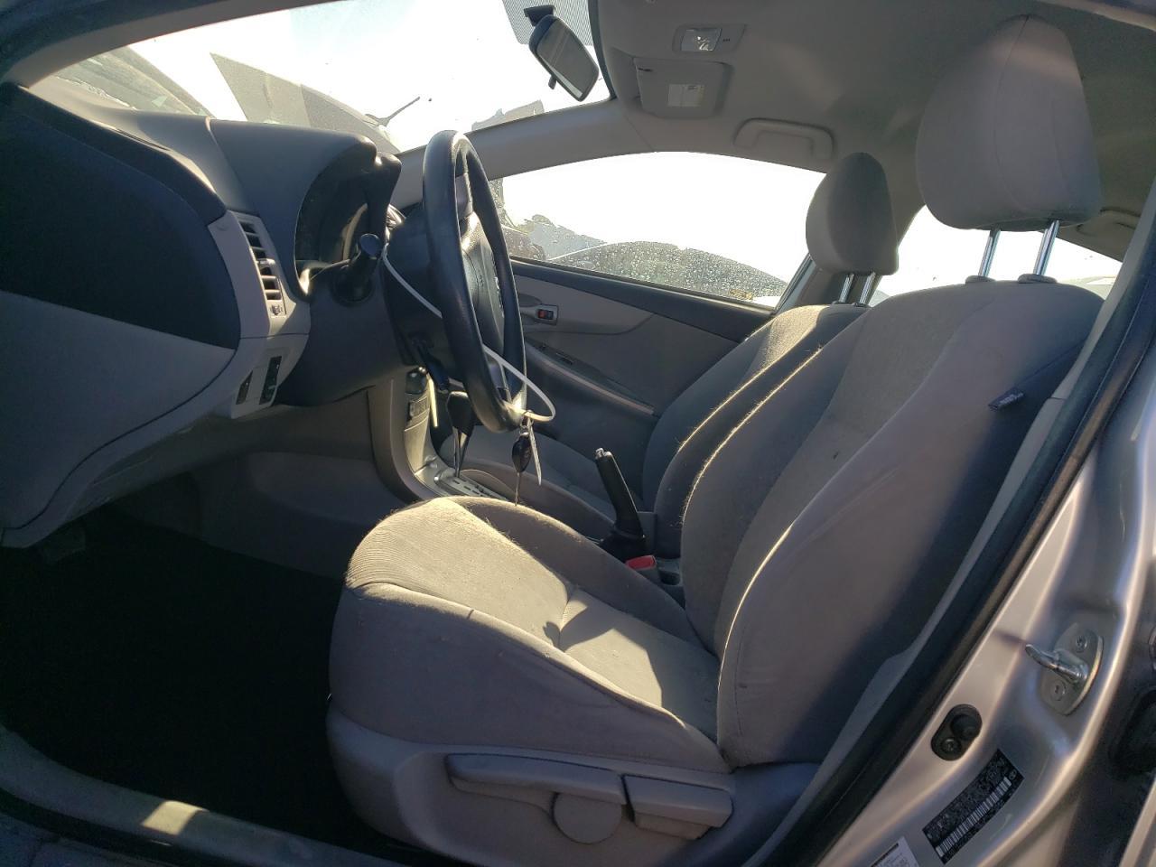 2013 TOYOTA COROLLA BA - Фото 7