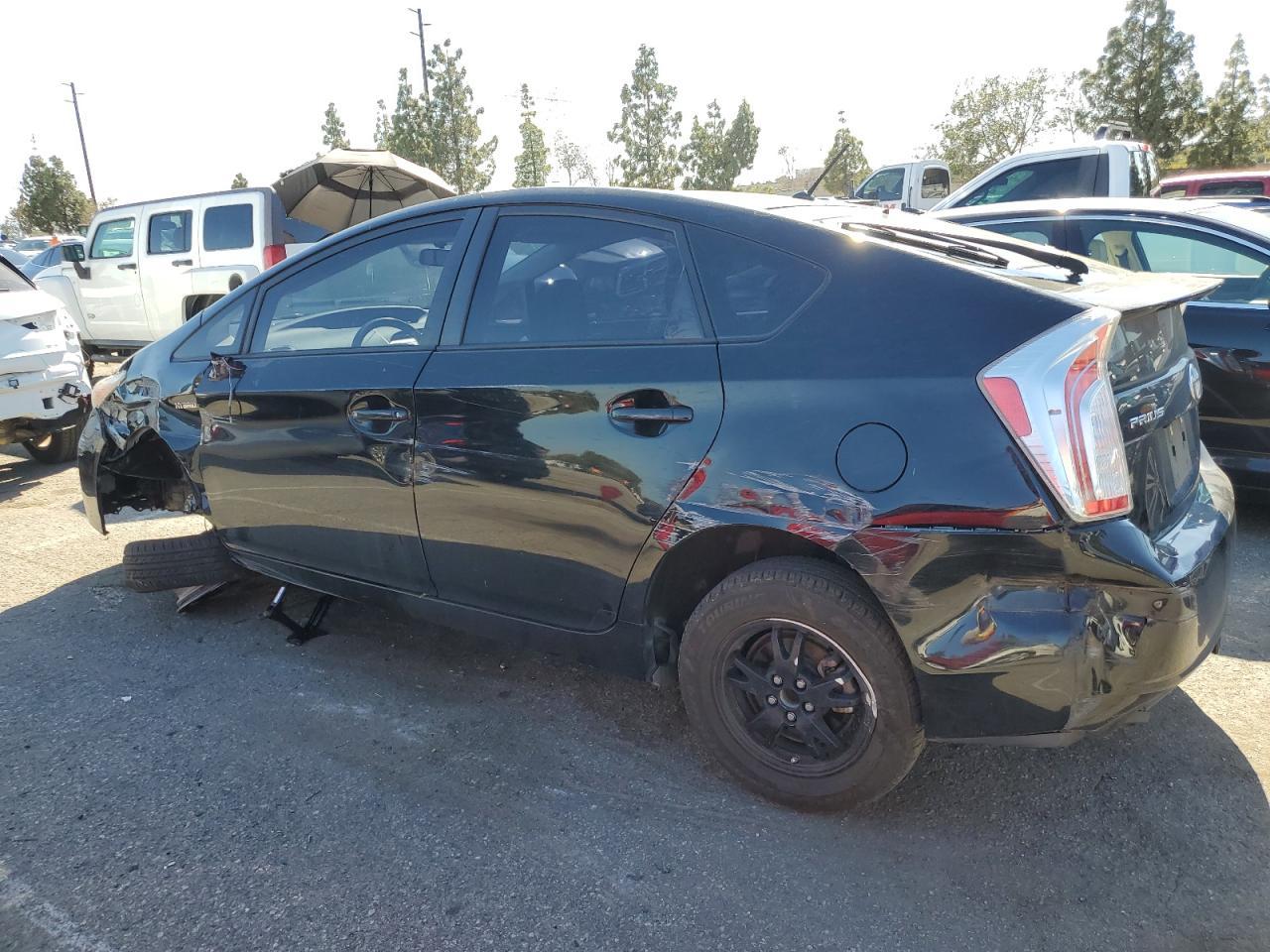 2015 TOYOTA PRIUS - Image 2