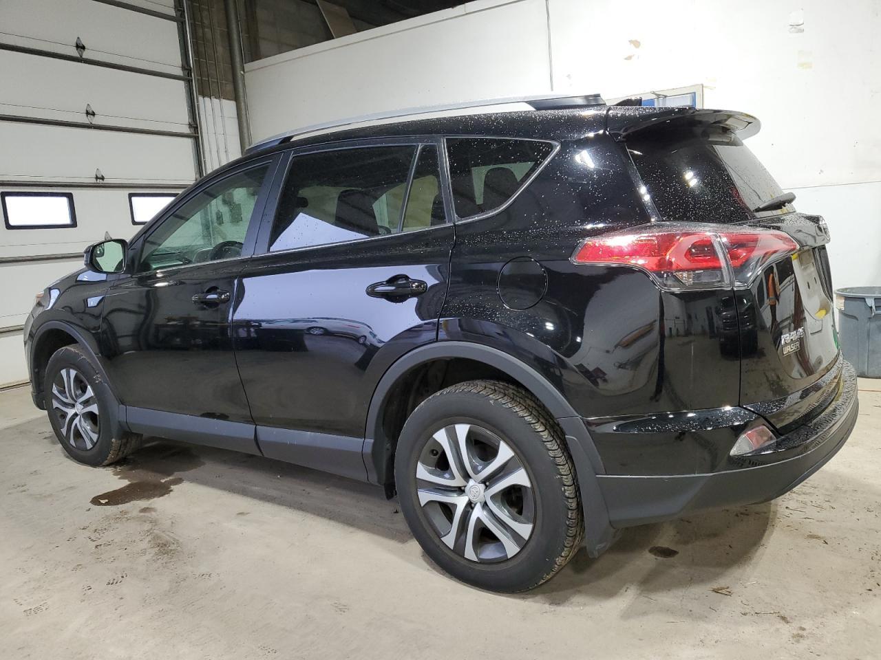 2018 TOYOTA RAV4 LE - Image 2