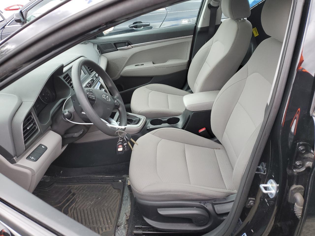 2019 HYUNDAI ELANTRA SE - Фото 7
