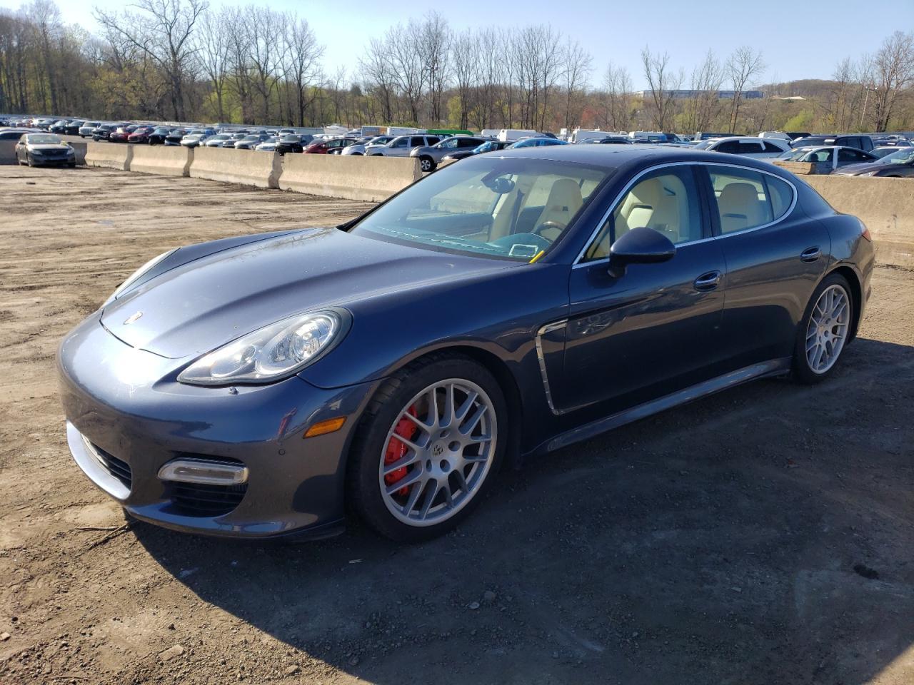 2011 PORSCHE PANAMERA T