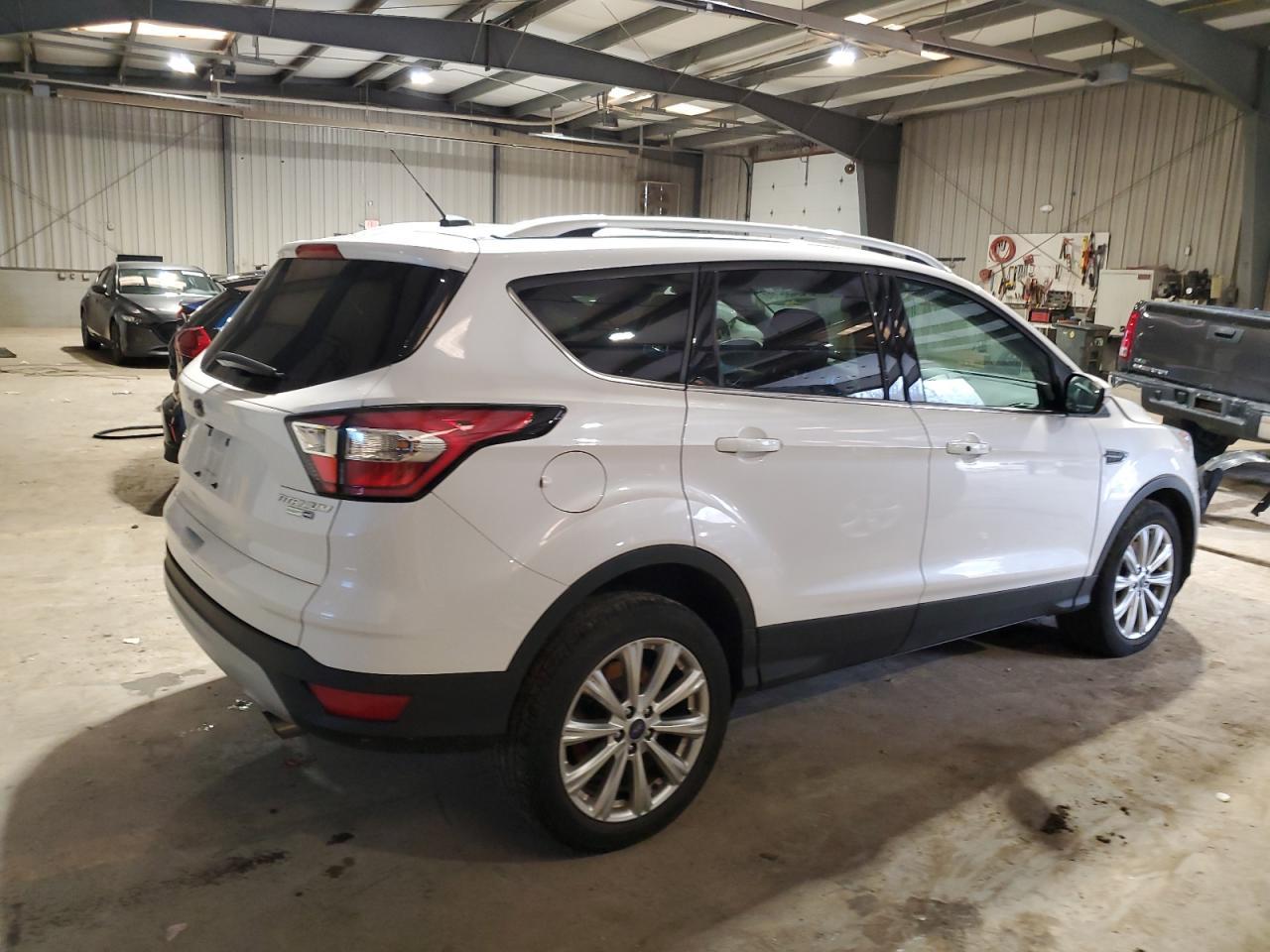 2017 FORD ESCAPE TIT - Image 3