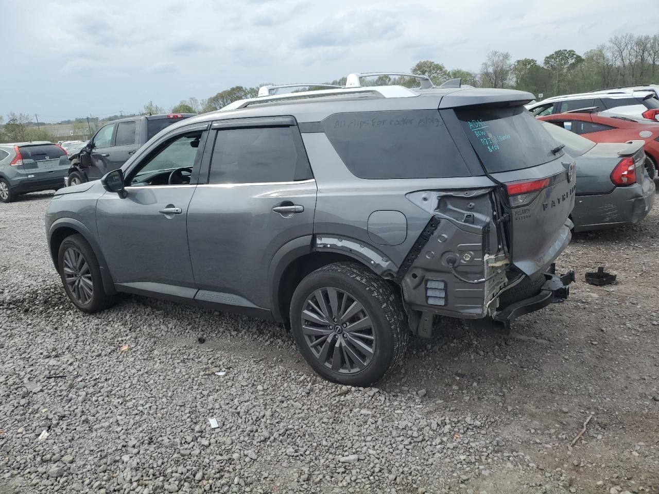 2023 NISSAN PATHFINDER - Image 2