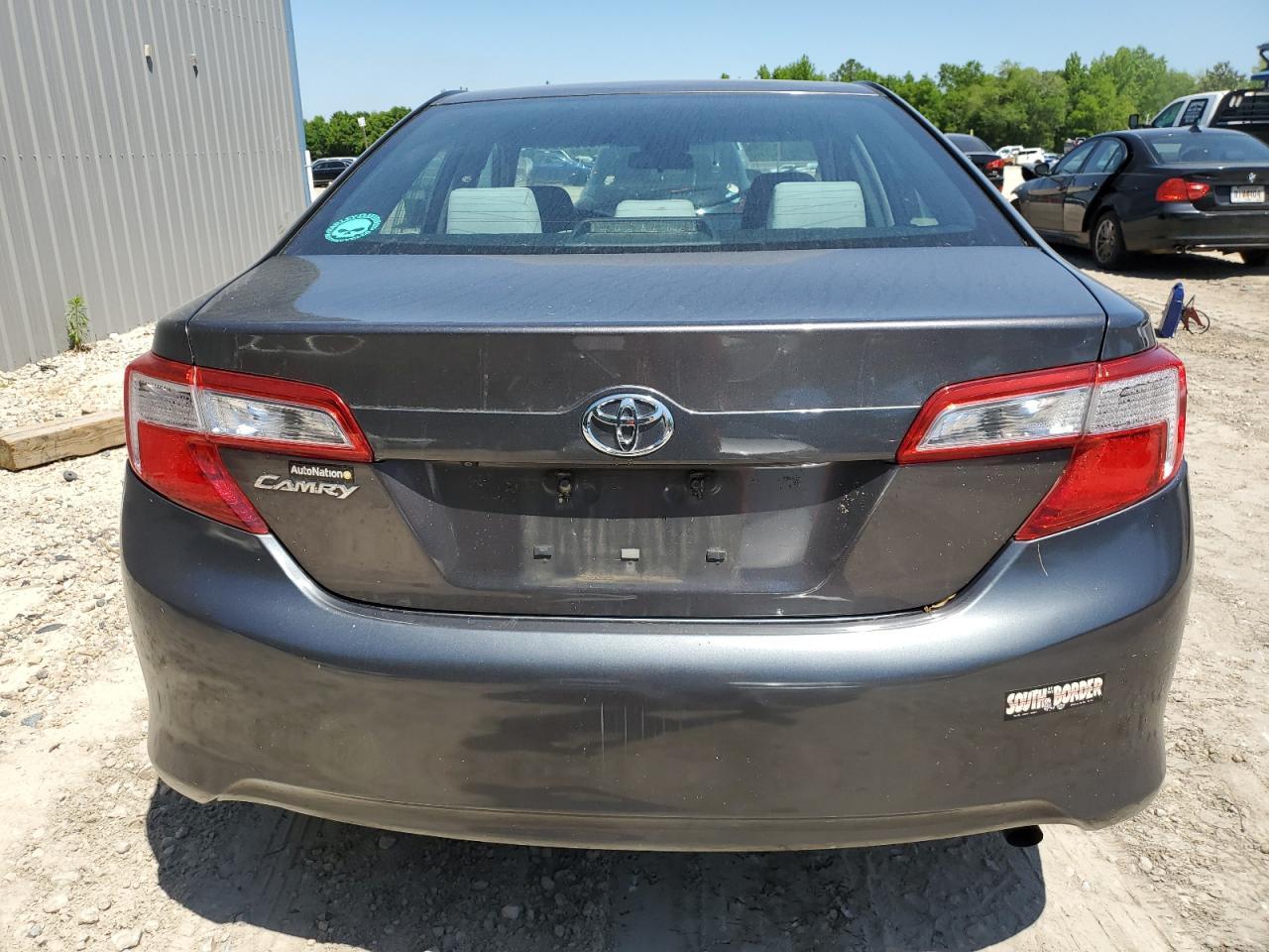 2014 TOYOTA CAMRY L - Image 6