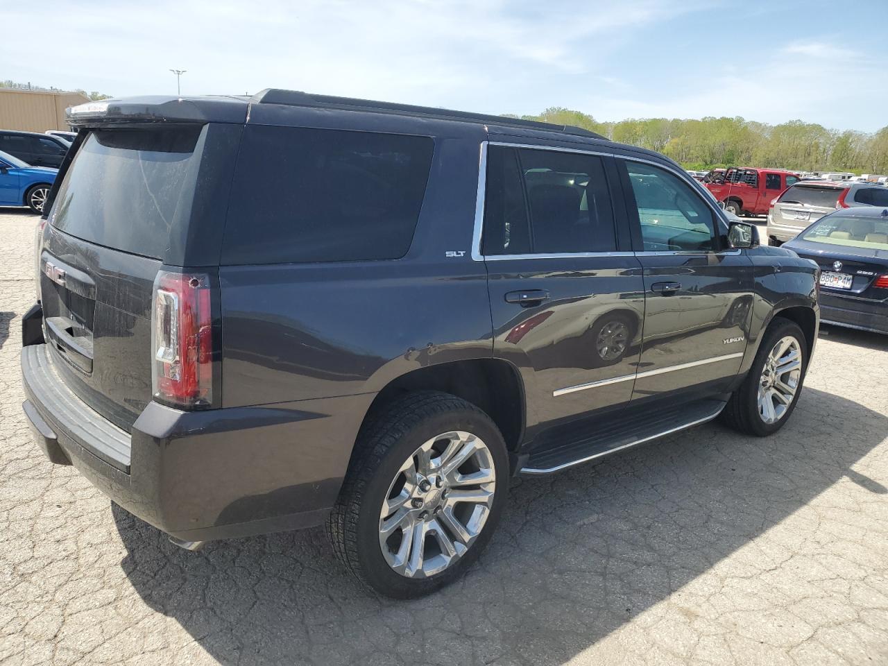 2016 GMC YUKON SLT - Image 3