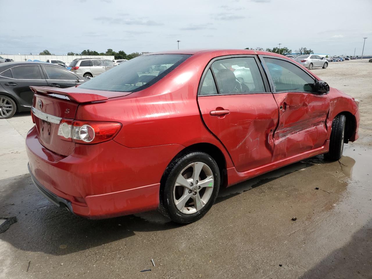2013 TOYOTA COROLLA BA - Фото 3