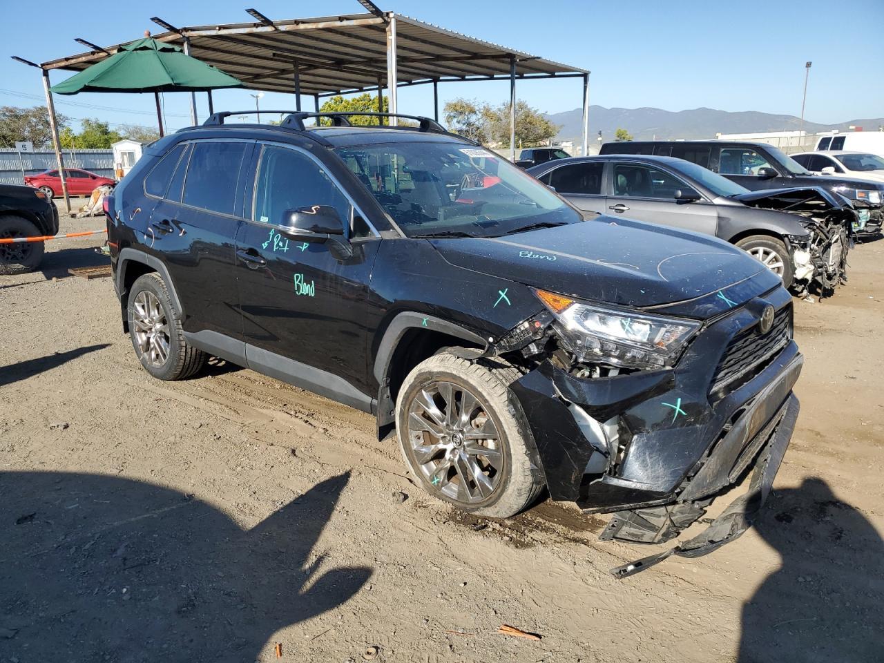2020 TOYOTA RAV4 XLE P - Image 4