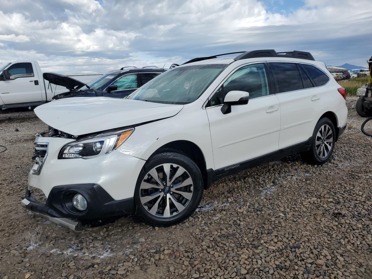 2016 SUBARU OUTBACK 2. car image