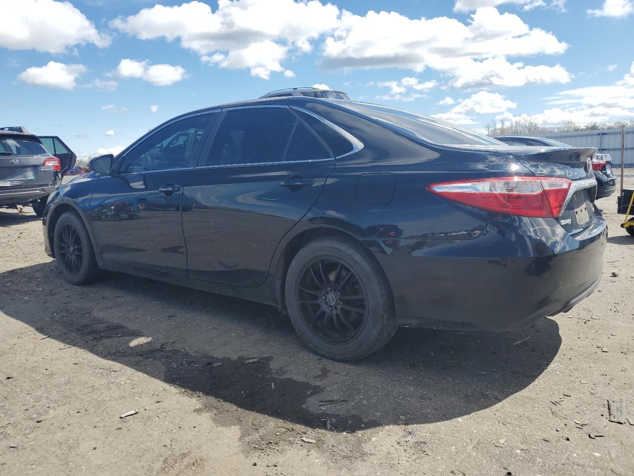 2016 TOYOTA CAMRY LE - Фото 2