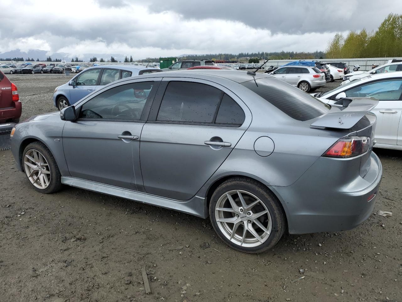 2015 MITSUBISHI LANCER GT - Фото 2