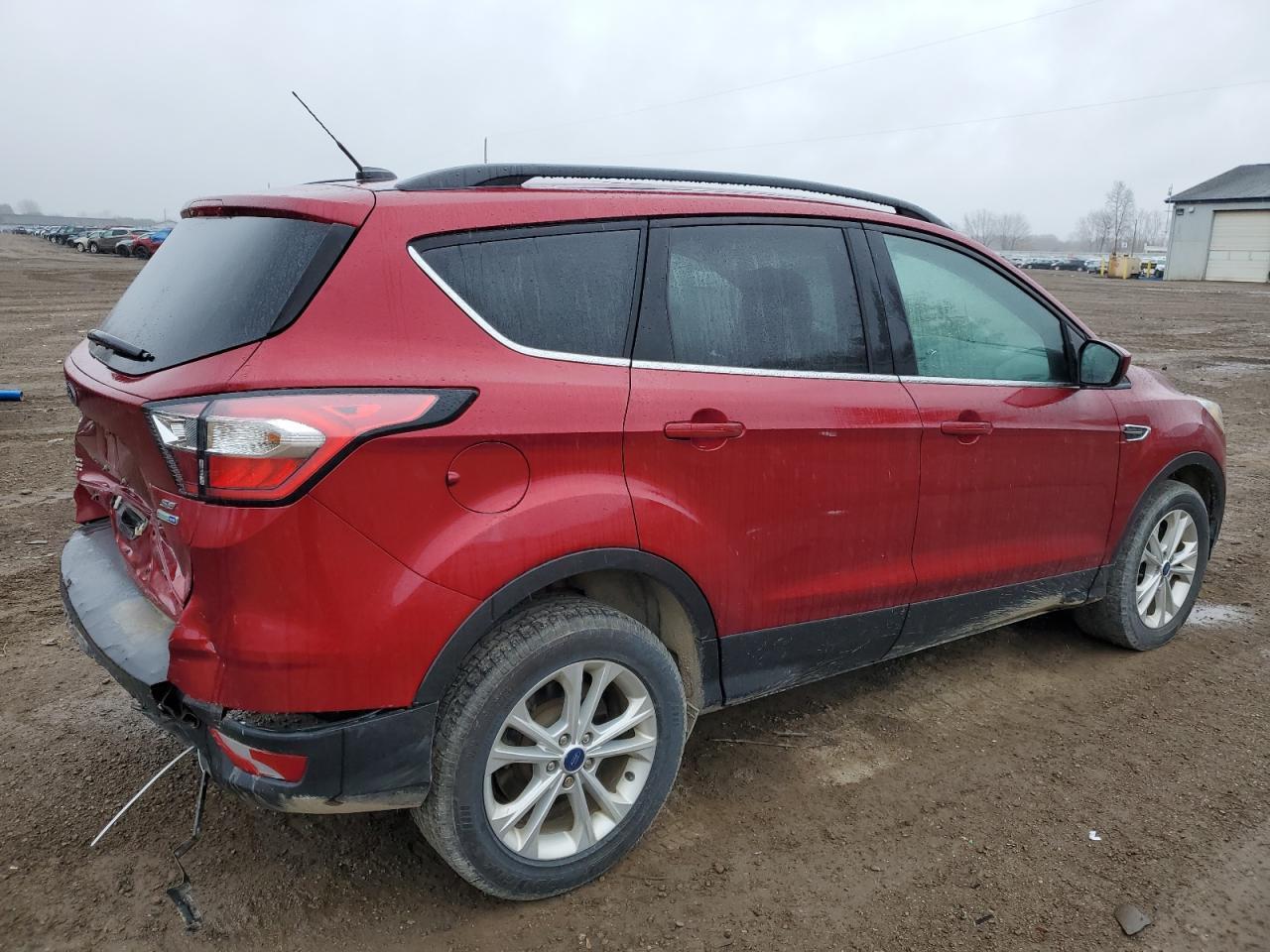2017 FORD ESCAPE SE - Image 3
