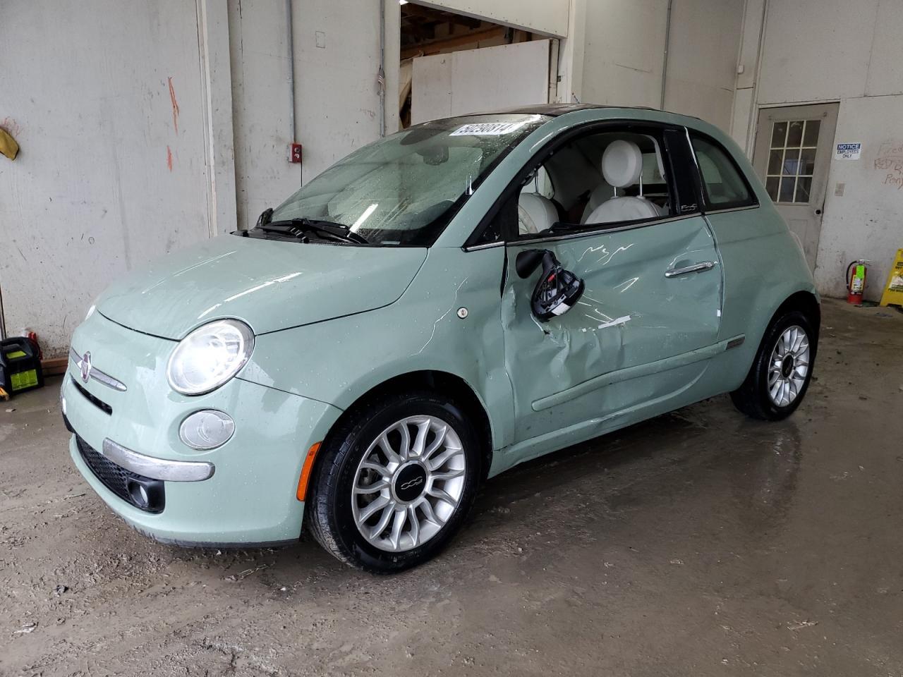 2013 FIAT 500 LOUNGE car image