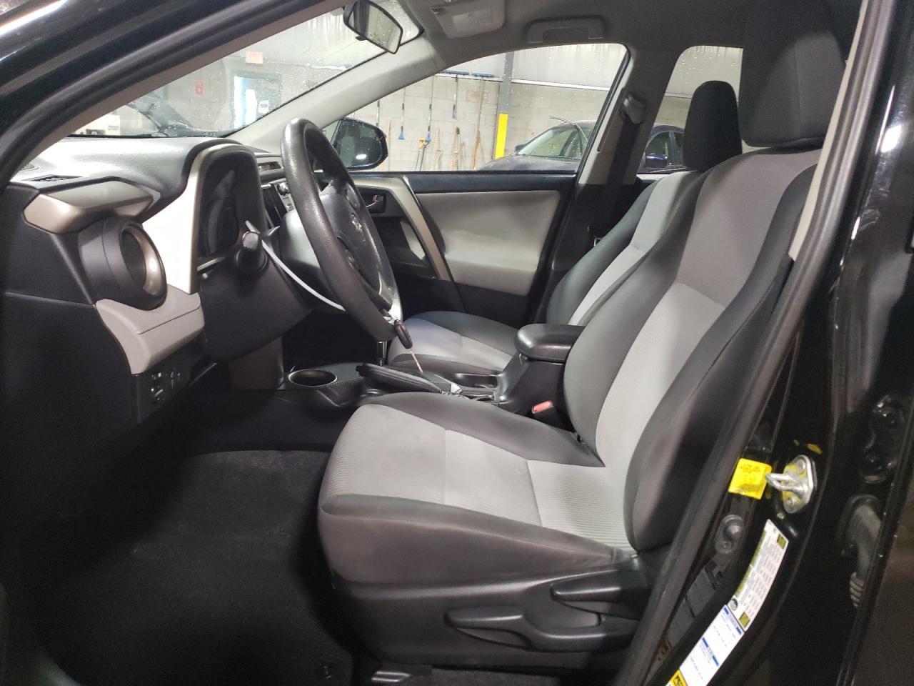 2014 TOYOTA RAV4 LE - Фото 7