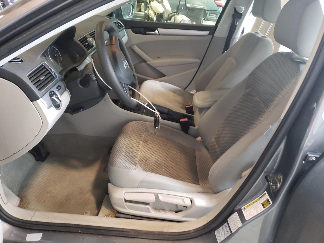 2015 VOLKSWAGEN PASSAT S - Фото 7