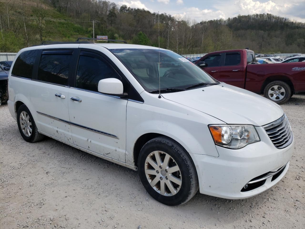 2014 CHRYSLER TOWN & COU - Image 4