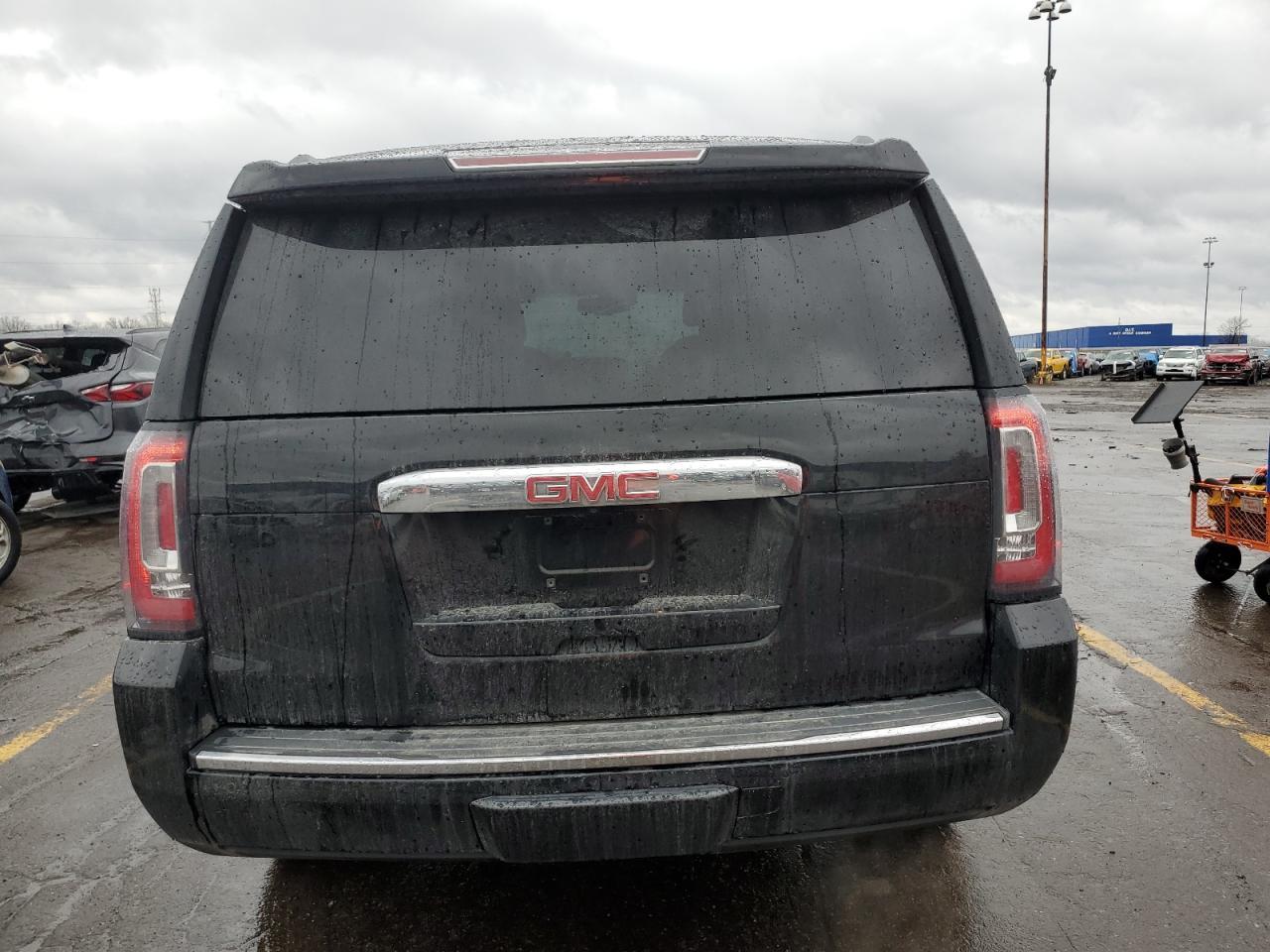 2017 GMC YUKON DENA - Фото 6