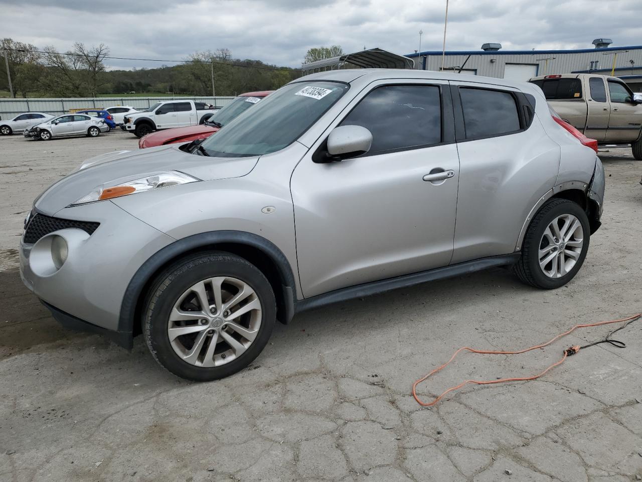 2011 NISSAN JUKE S