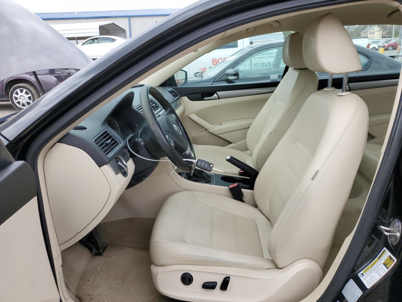 2015 VOLKSWAGEN PASSAT S - Фото 7