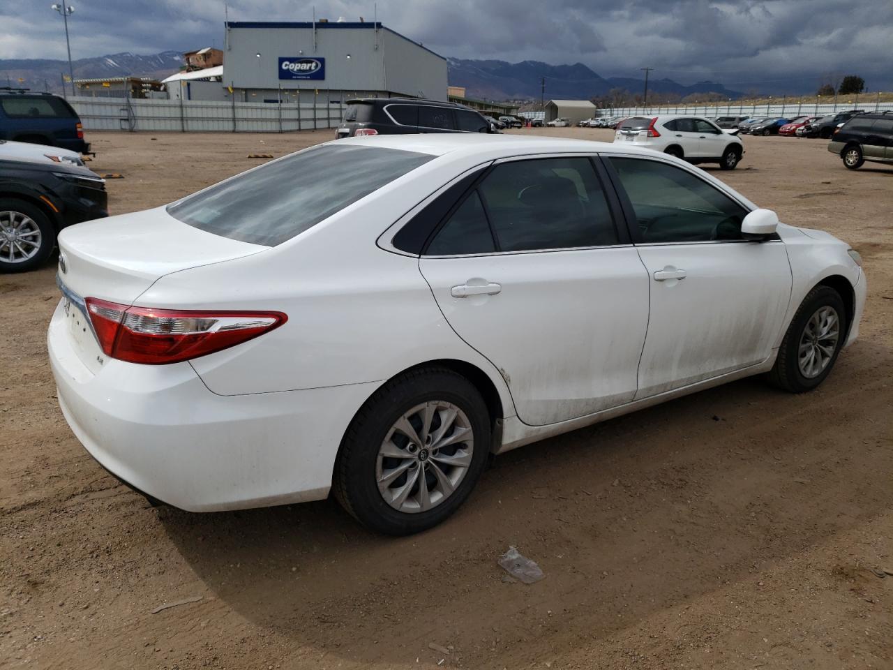 2016 TOYOTA CAMRY LE - Image 3