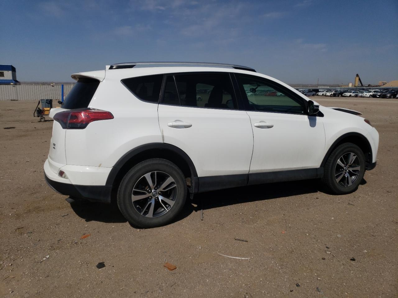 2016 TOYOTA RAV4 XLE - Image 3