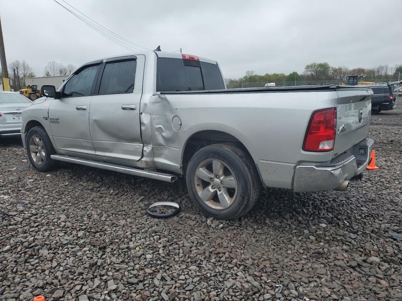 2017 RAM 1500 SLT - Image 2
