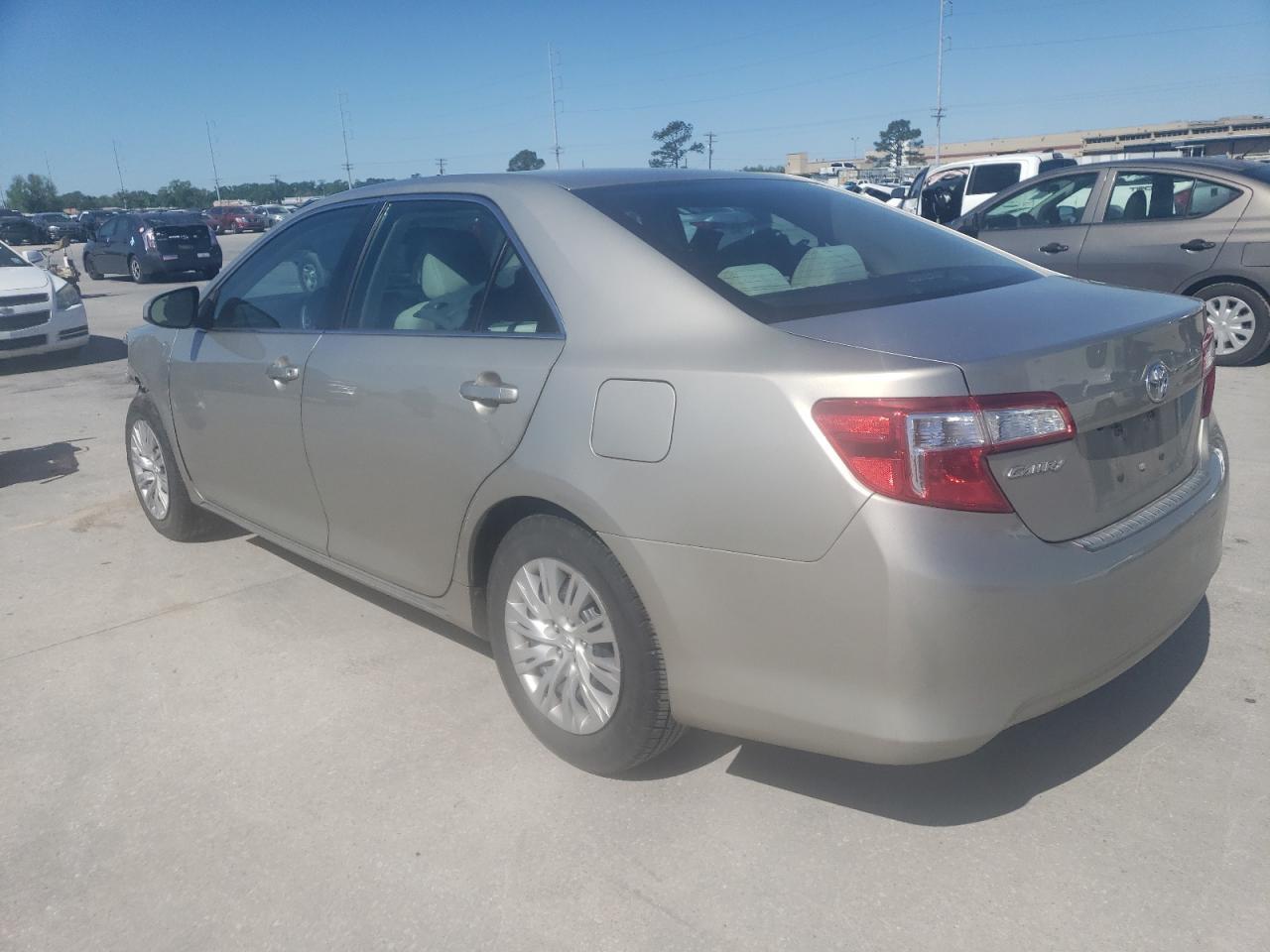 2014 TOYOTA CAMRY L - Image 2