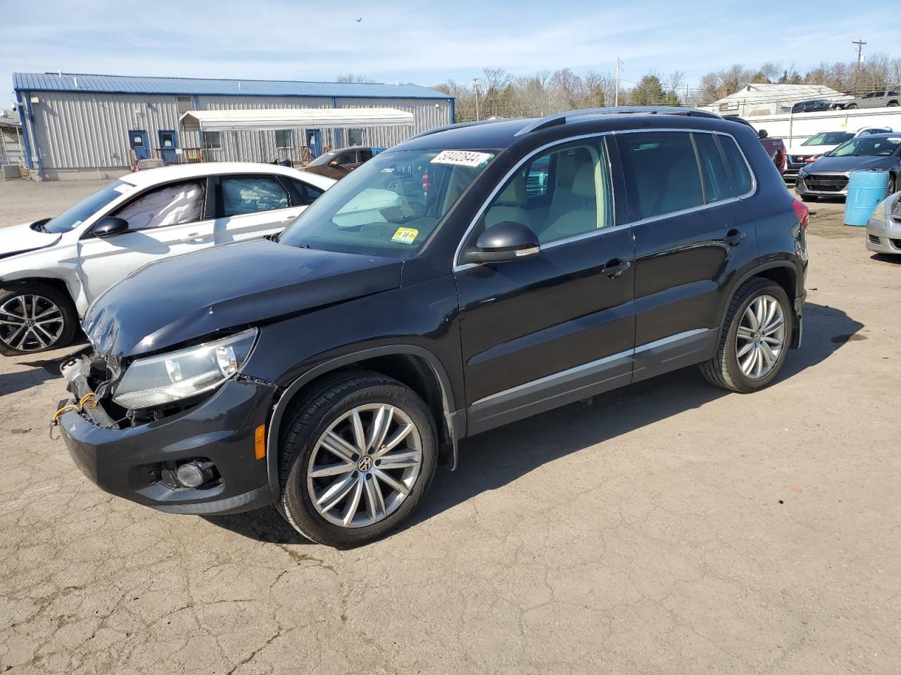 2014 VOLKSWAGEN TIGUAN S