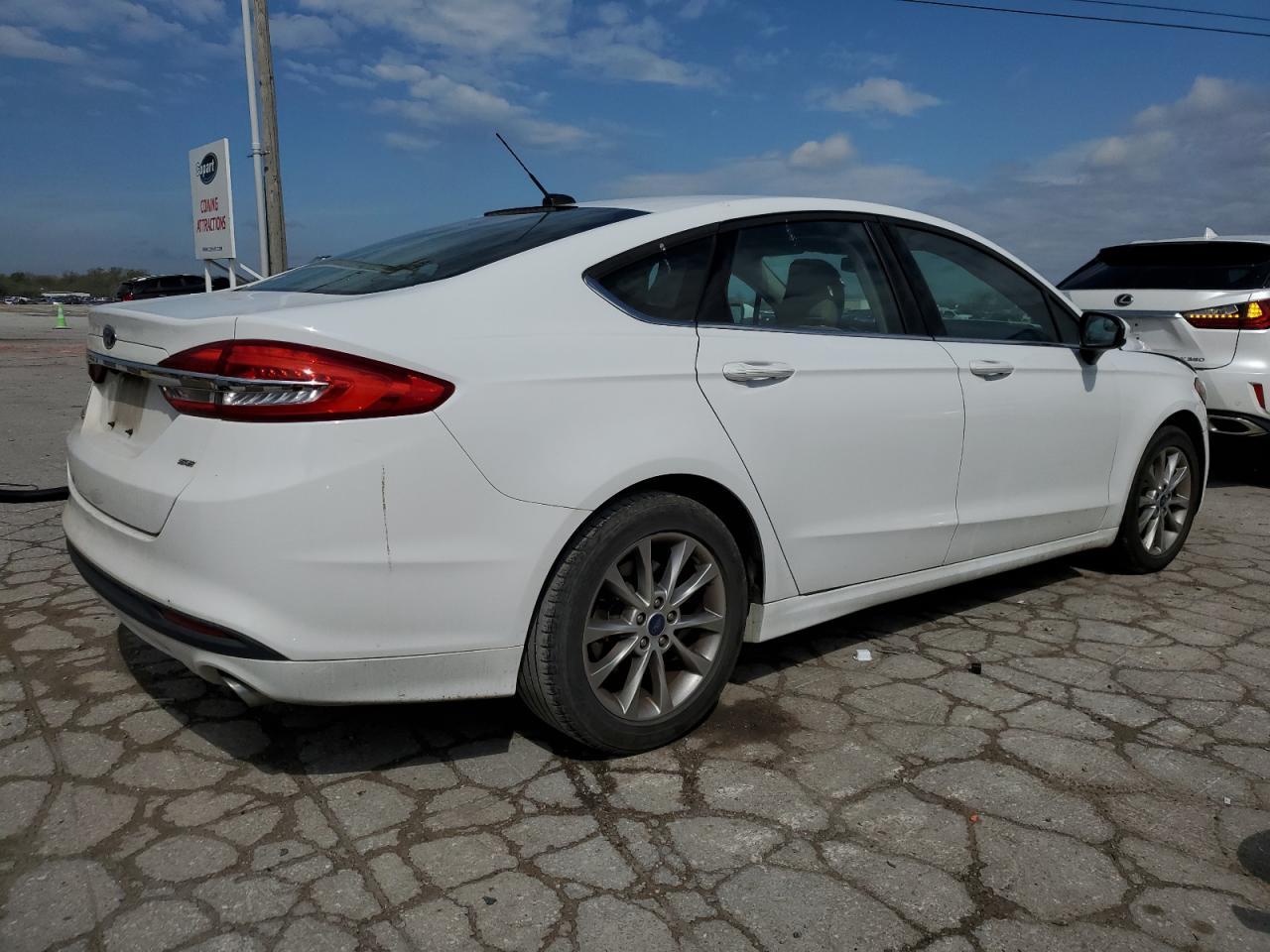 2017 FORD FUSION SE - Фото 3