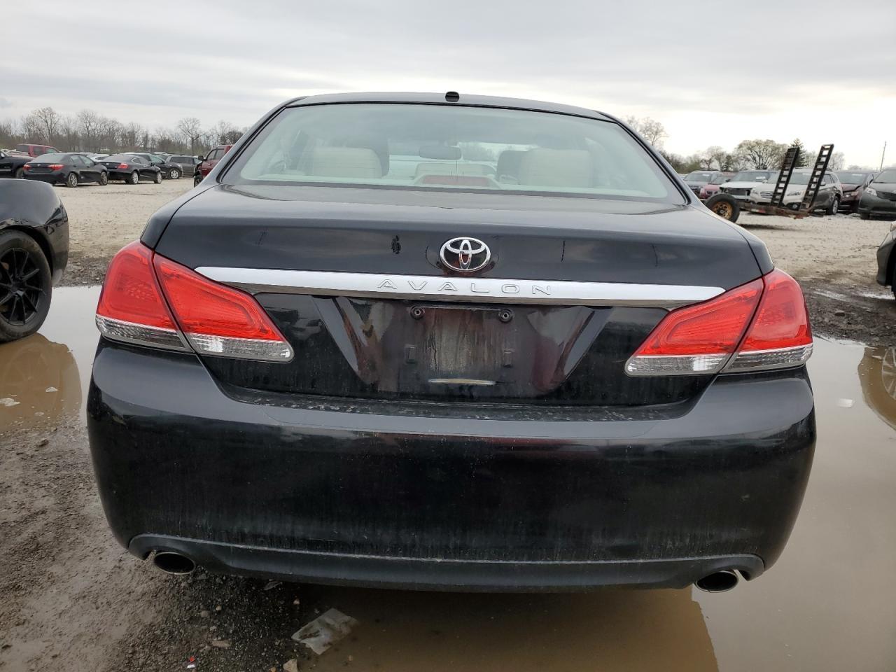 2011 TOYOTA AVALON BAS - Image 6