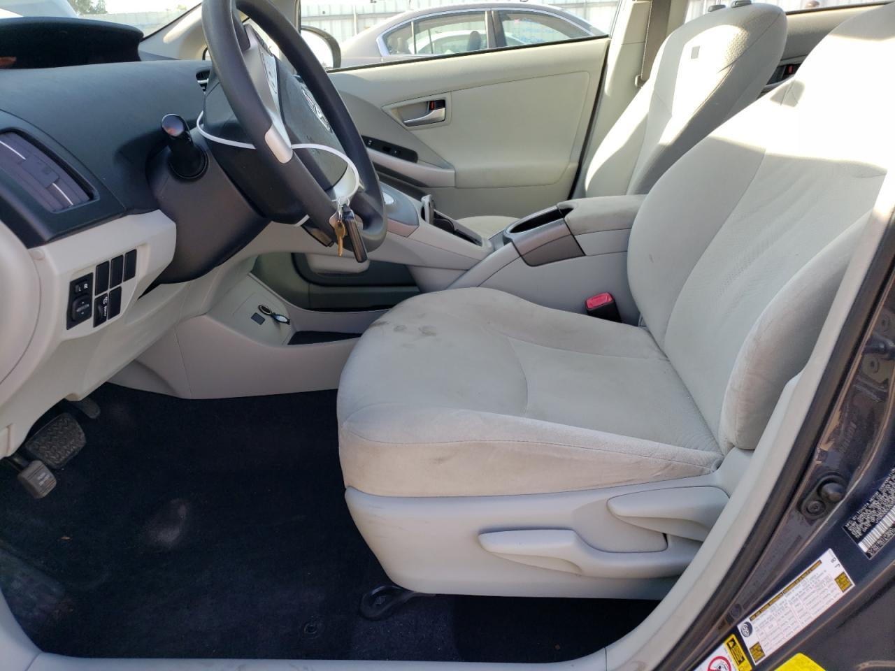 2013 TOYOTA PRIUS - Фото 7