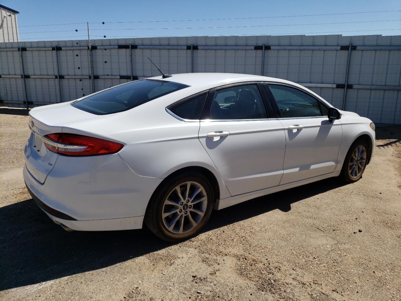 2017 FORD FUSION SE - Фото 3