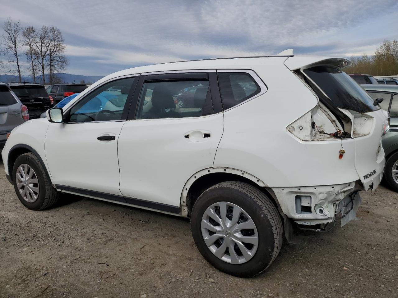 2017 NISSAN ROGUE S - Фото 2