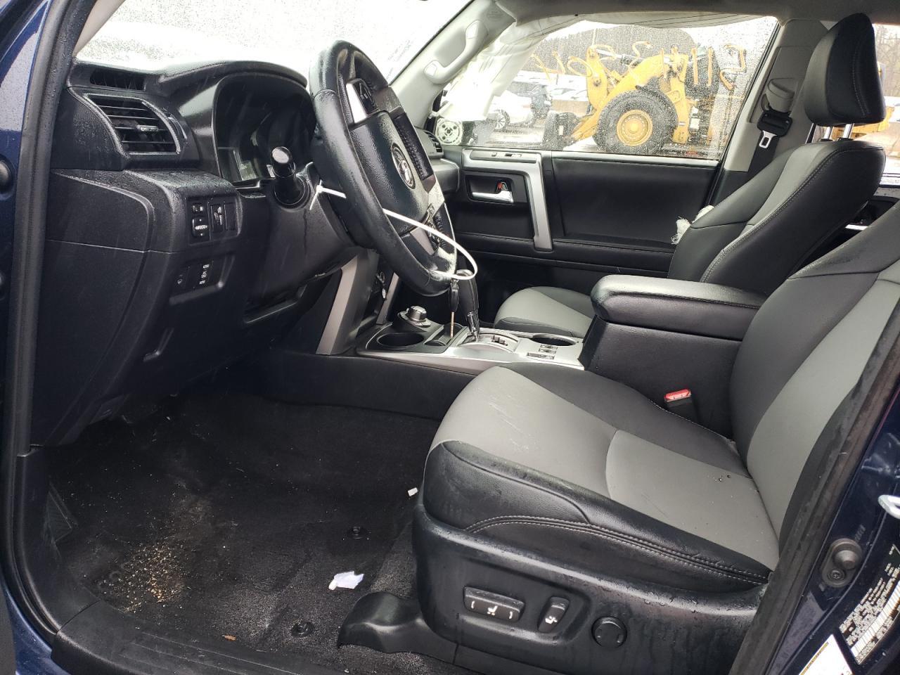 2019 TOYOTA 4RUNNER SR - Фото 7