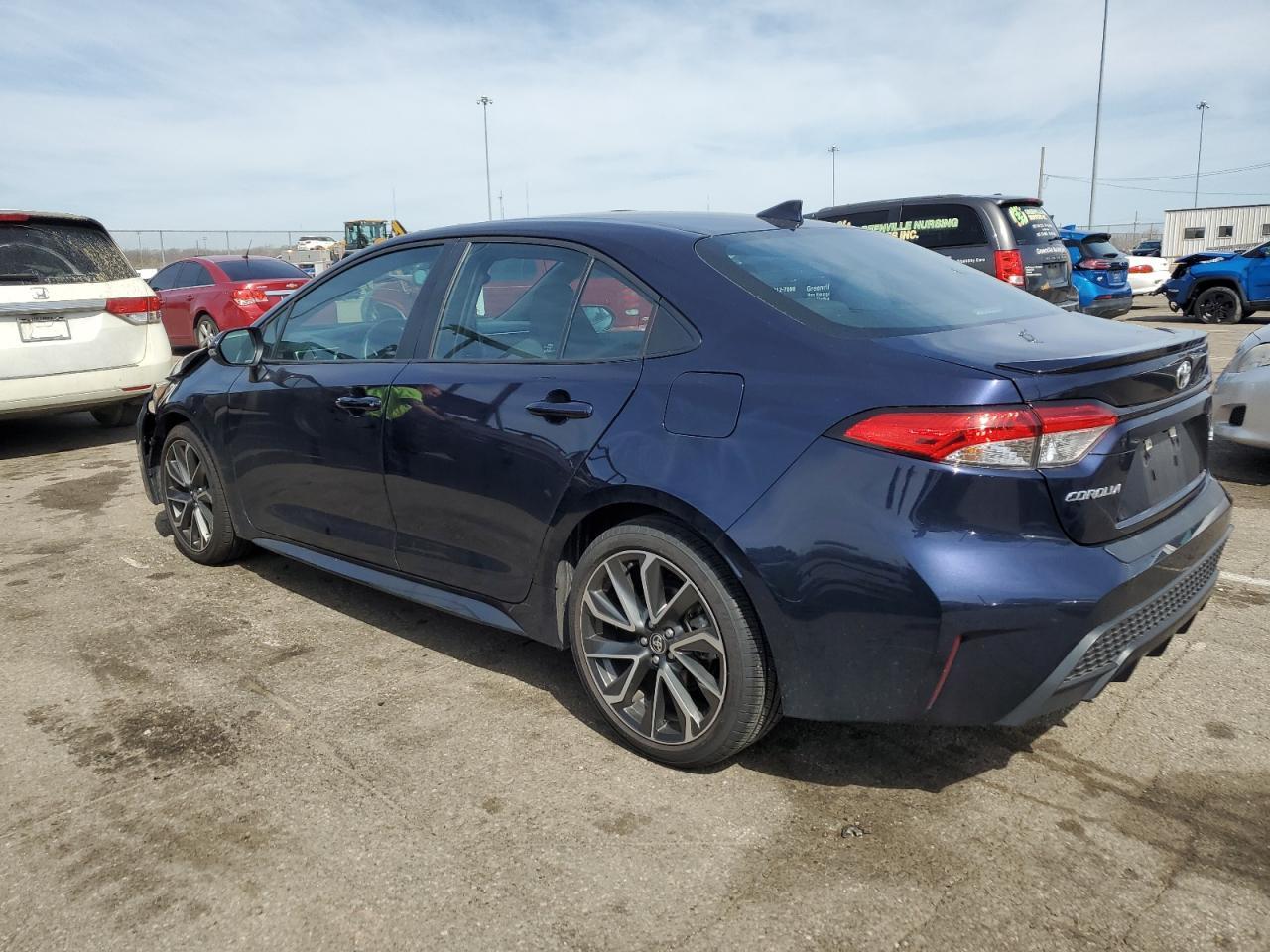 2022 TOYOTA COROLLA SE - Фото 2