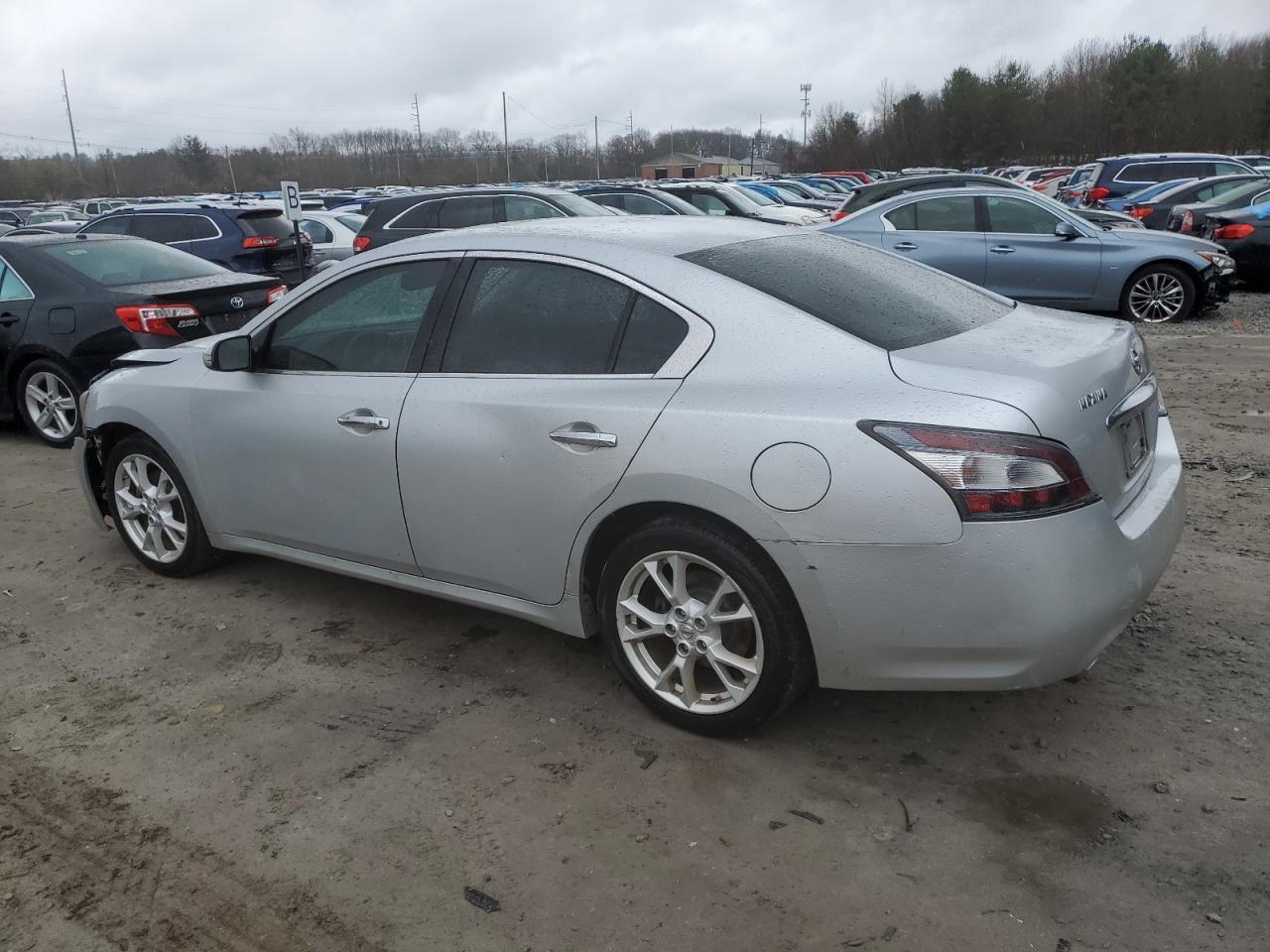2013 NISSAN MAXIMA S - Фото 2