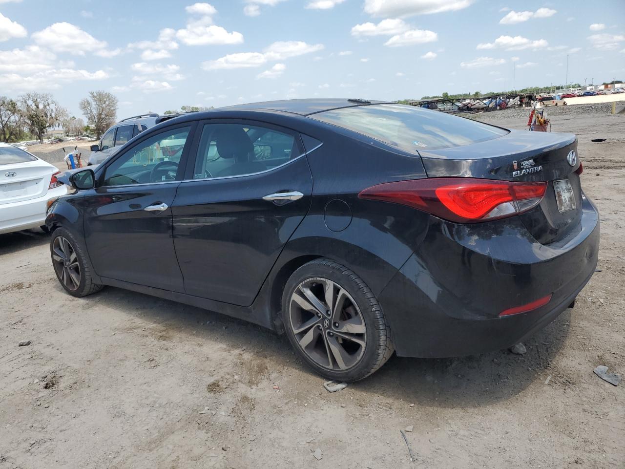 2014 HYUNDAI ELANTRA SE - Image 2