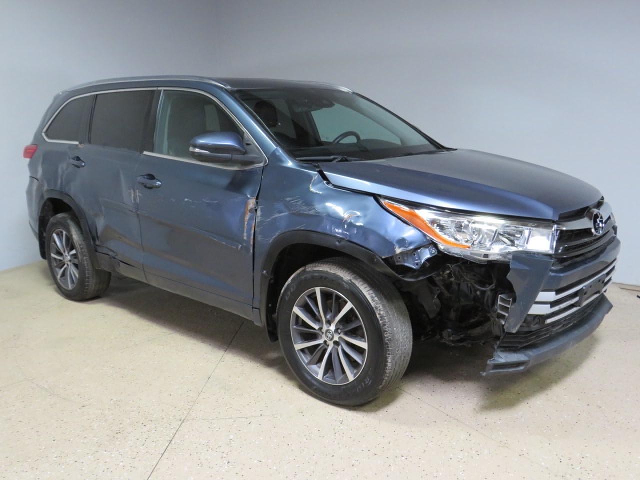 2018 TOYOTA HIGHLANDER