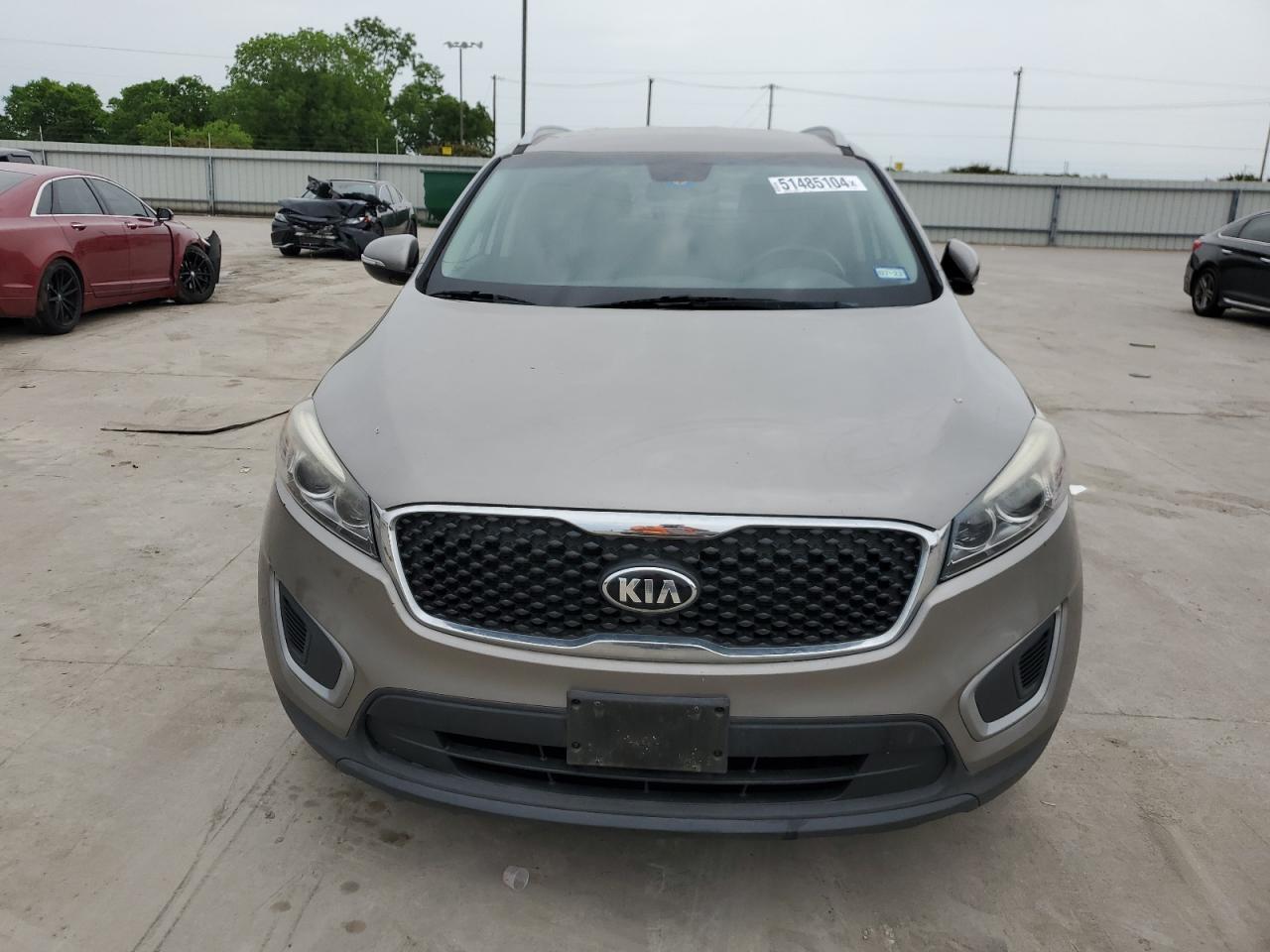 2017 KIA SORENTO LX - Image 5