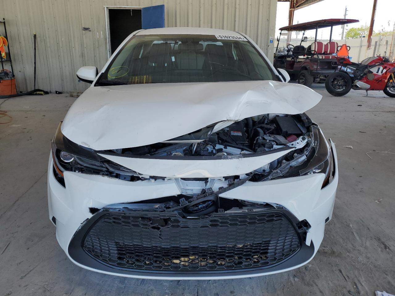 2022 TOYOTA COROLLA LE - Image 5