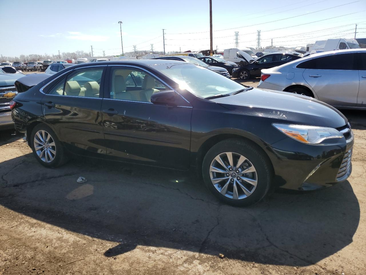 2016 TOYOTA CAMRY LE - Фото 4