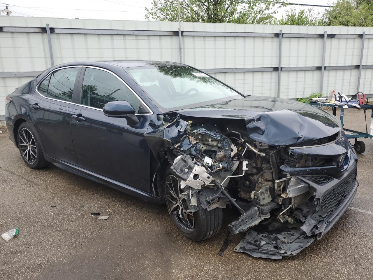 2021 TOYOTA CAMRY SE - Image 4