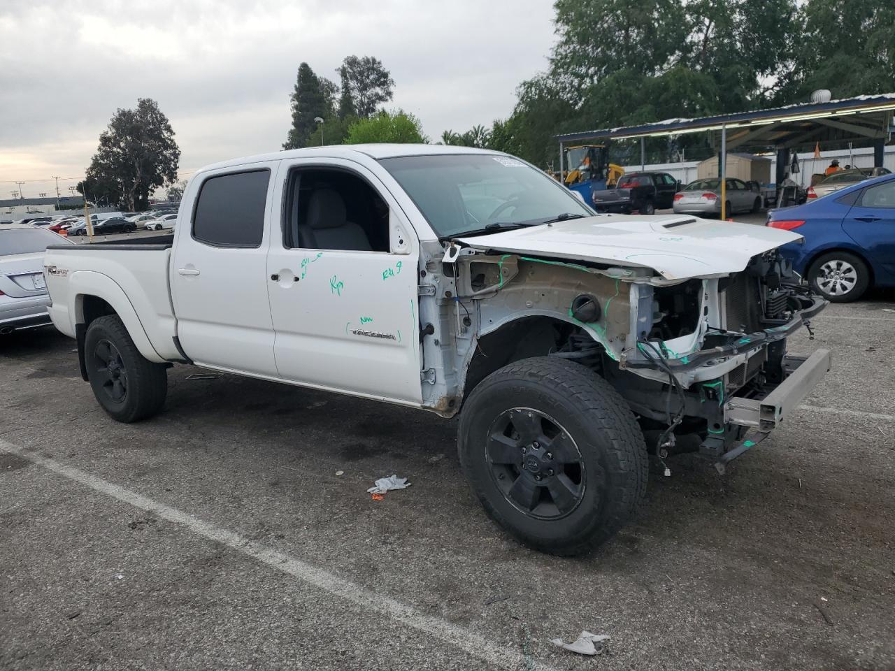 2014 TOYOTA TACOMA DOU - Фото 4