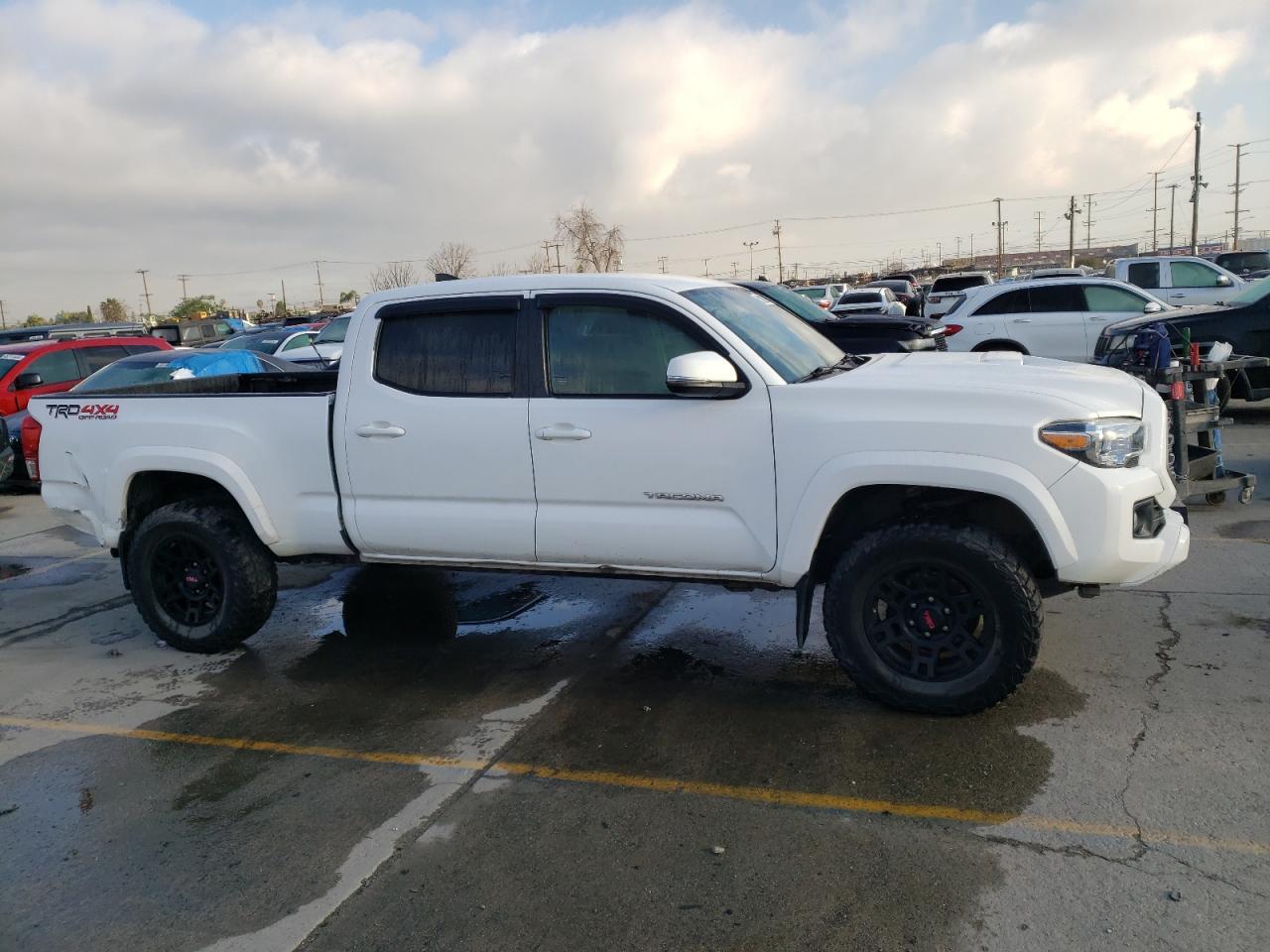 2017 TOYOTA TACOMA DOU - Фото 4