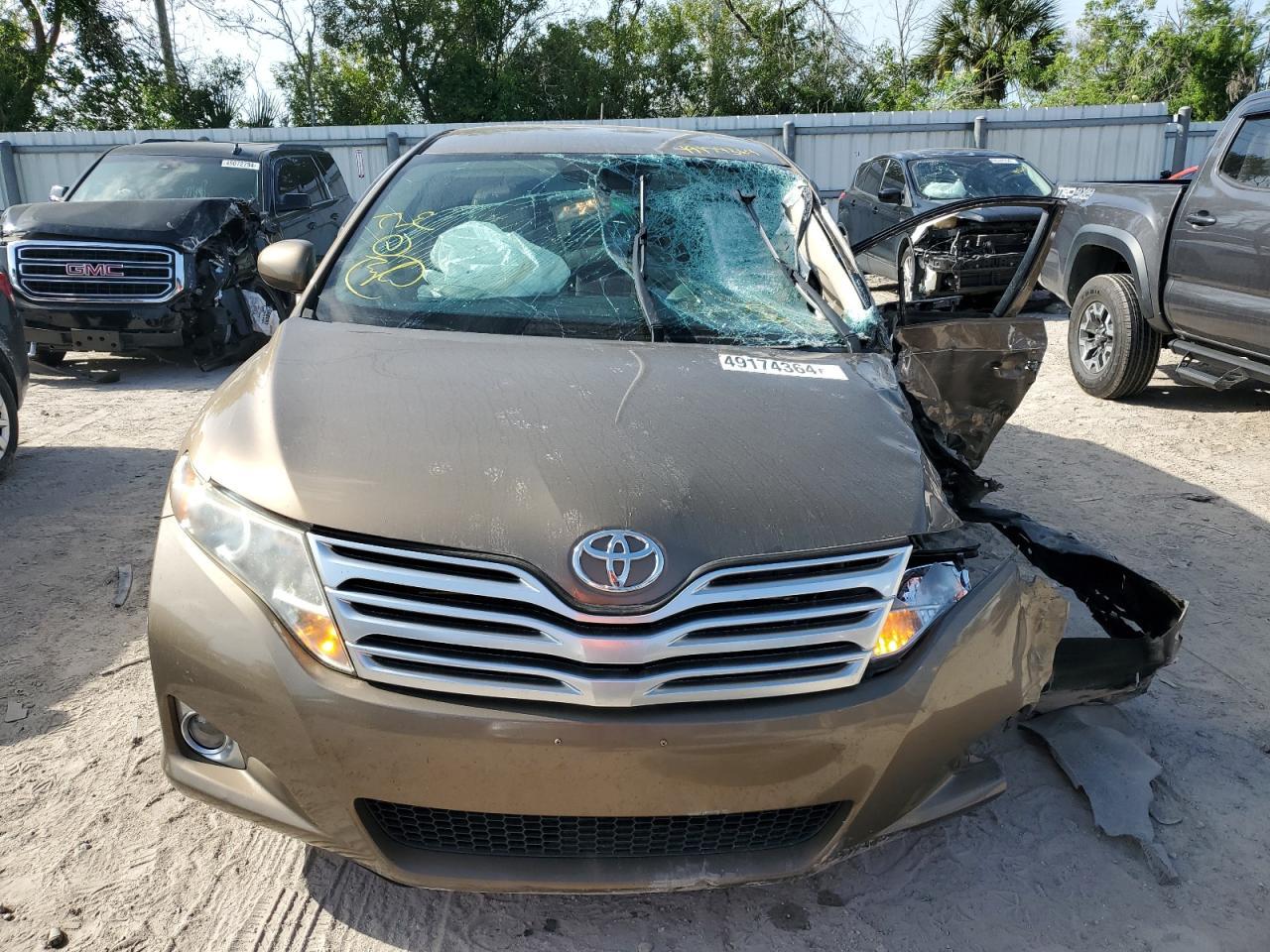 2011 TOYOTA VENZA - Фото 5