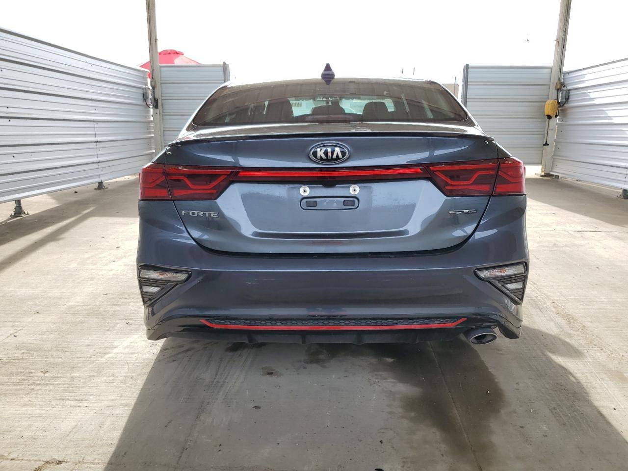2021 KIA FORTE GT L - Image 6