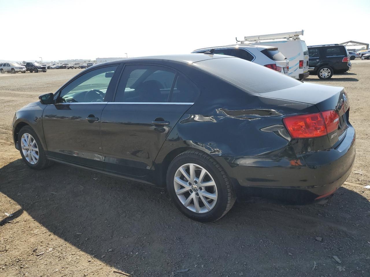 2014 VOLKSWAGEN JETTA SE - Image 2