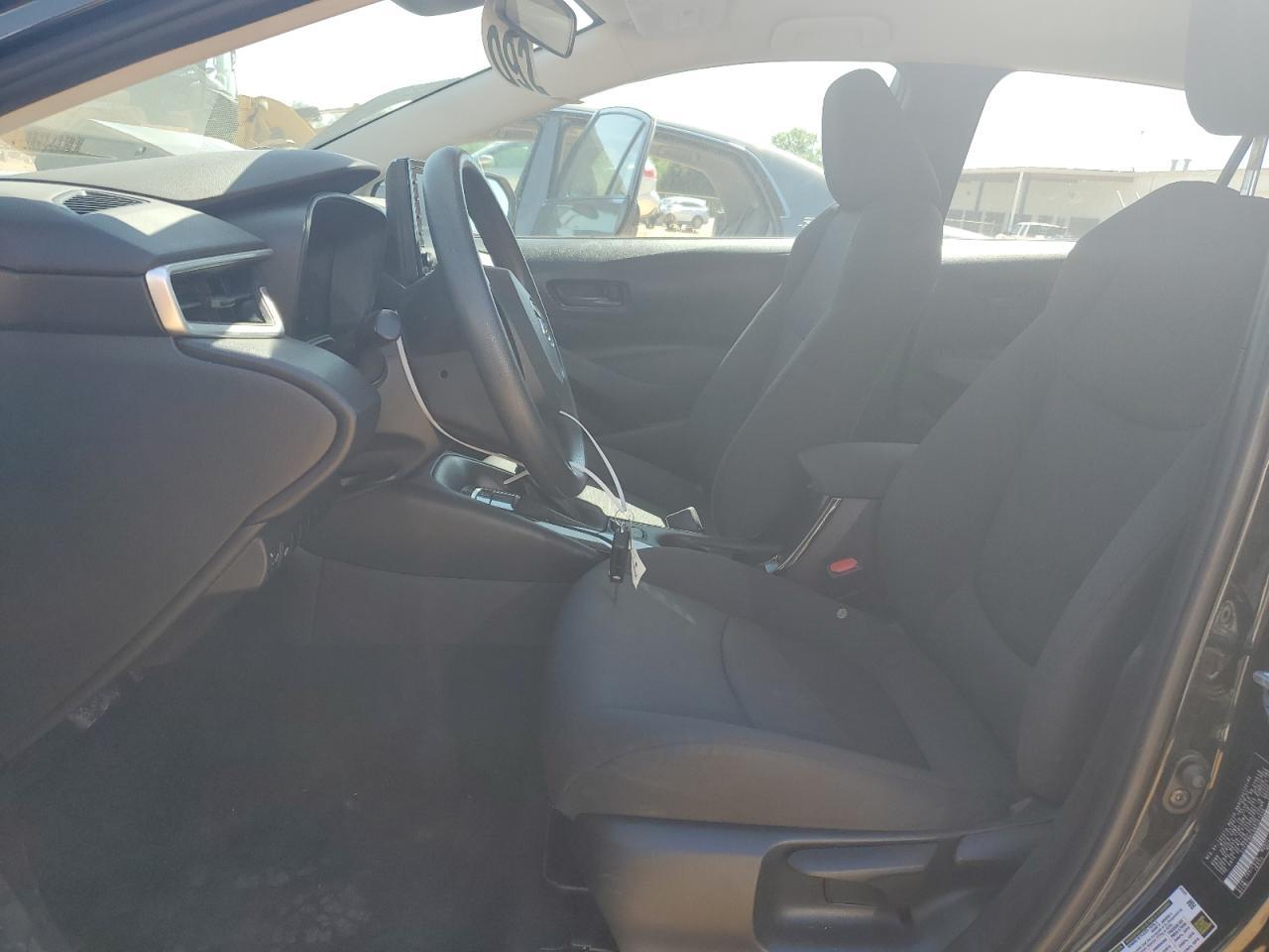 2022 TOYOTA COROLLA LE - Фото 7